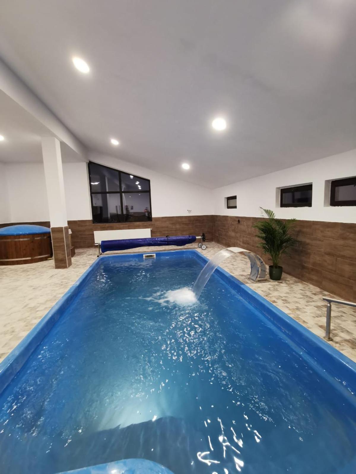 Cerbul Chalet Accommodation & Wellness Râşnov Exterior photo